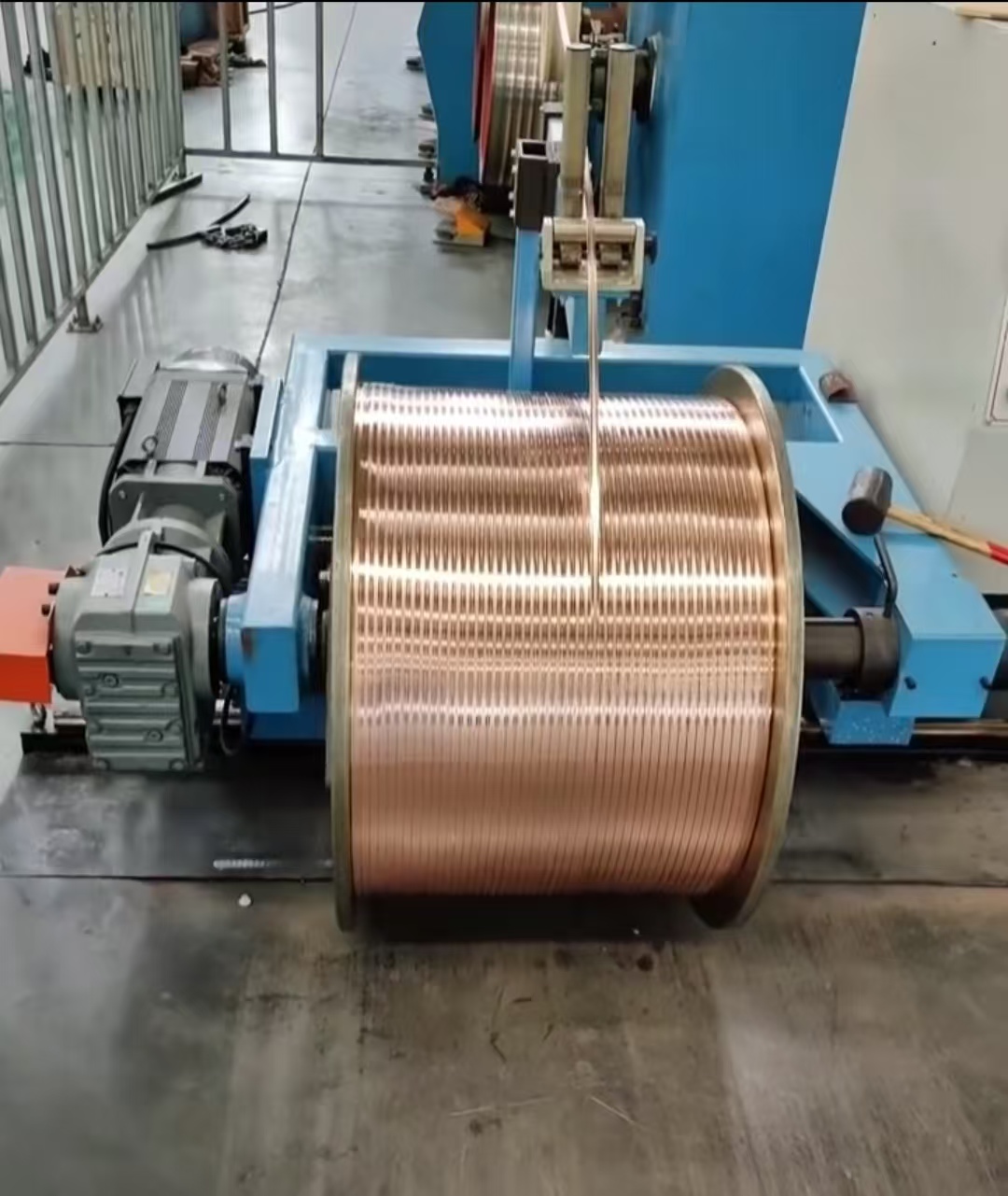 热烈祝贺我公司全系列铜包铝扁线试制成功